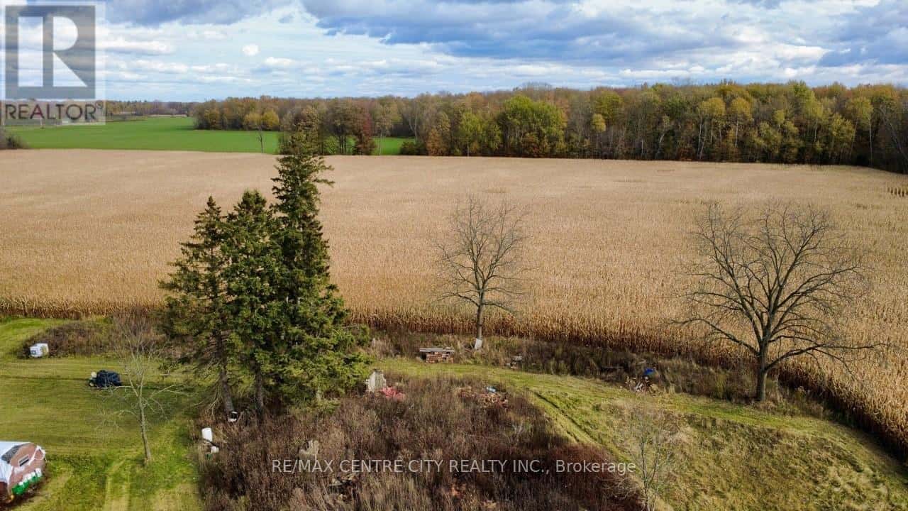 50589 DINGLE LINE — Malahide, Ontario - Photo 5 of 47