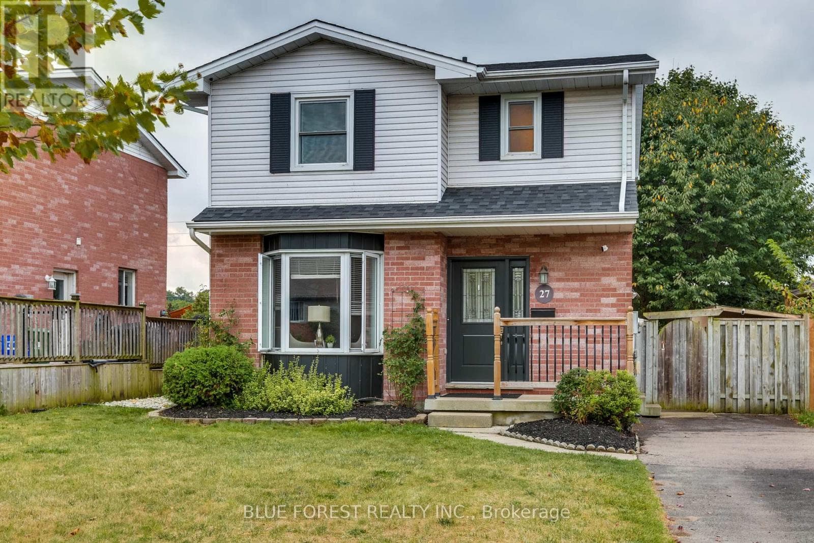 27 LOGGERS GROVE — London East (East P), Ontario - Main photo