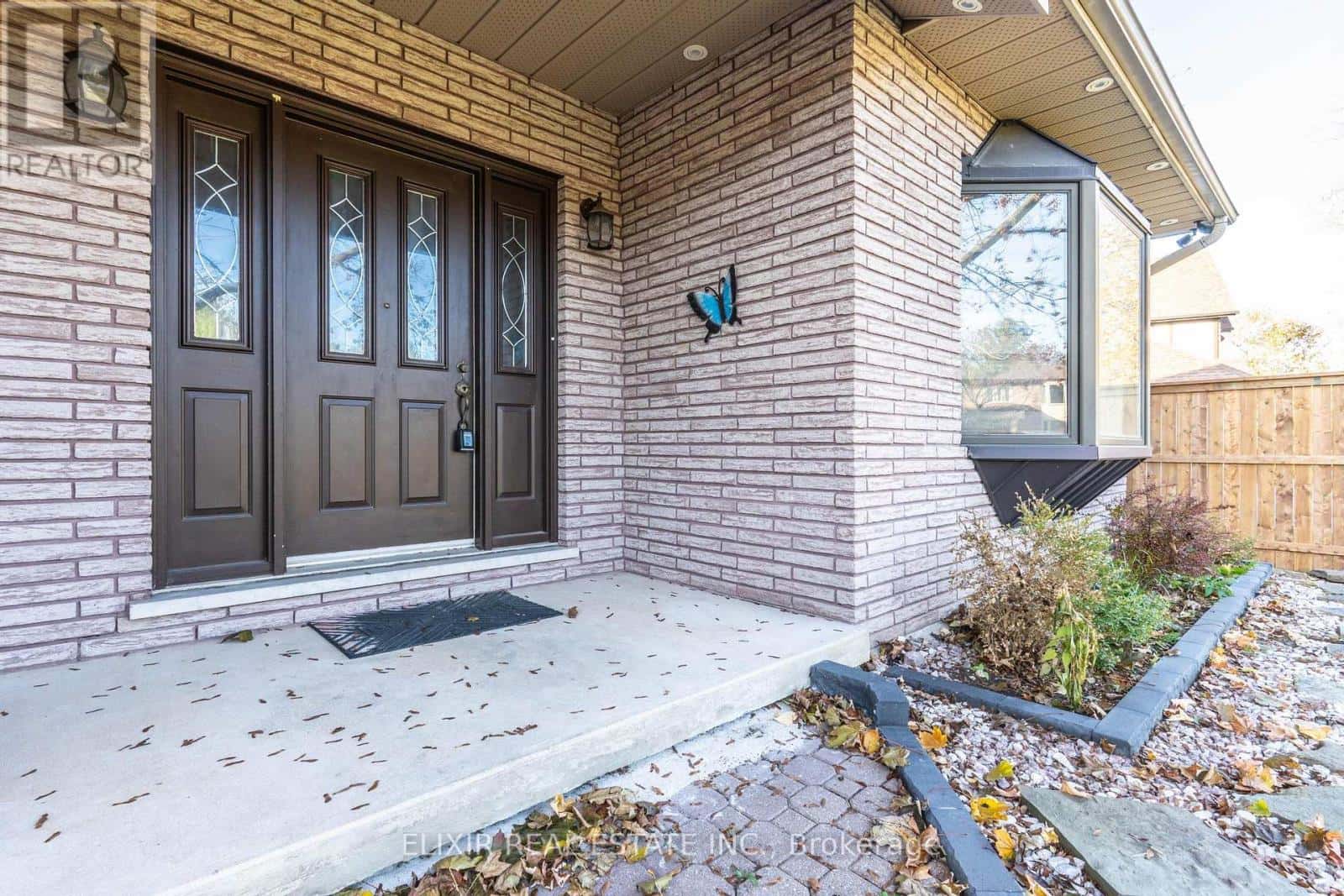 34 BRAWTON DRIVE — Caledon (Palgrave), Ontario - Photo 3 of 50