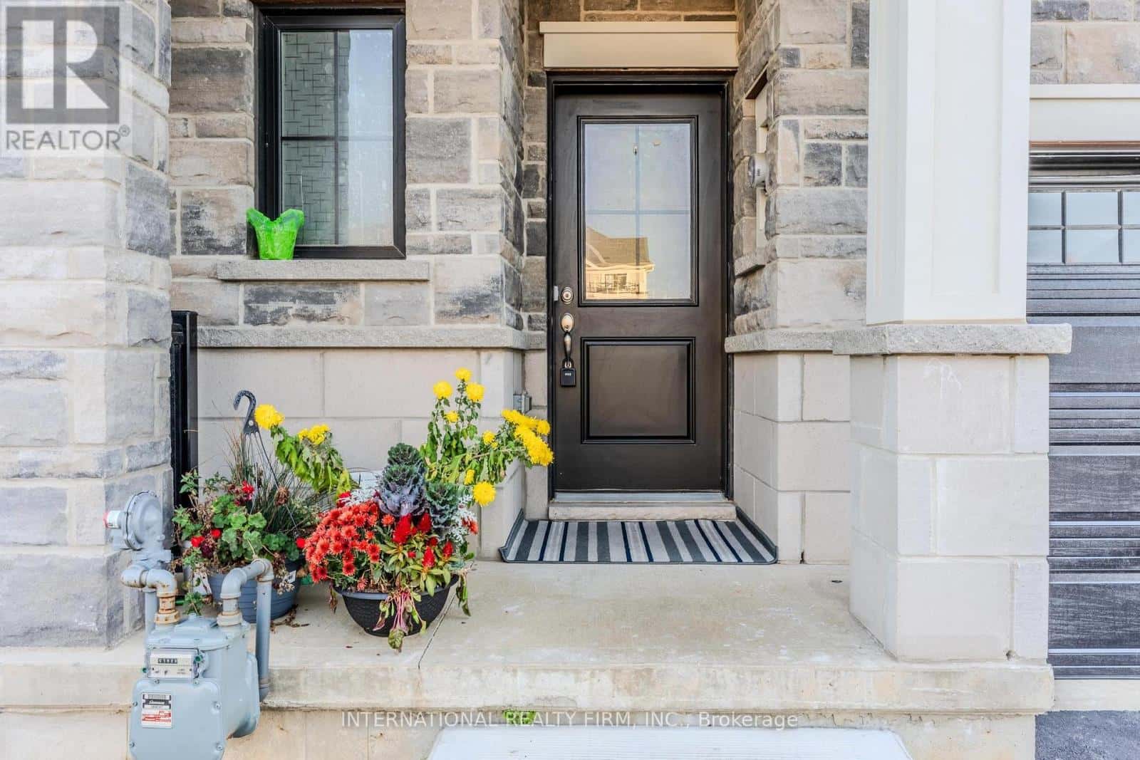 155 AQUASANTA CRESCENT — Hamilton (Ryckmans), Ontario - Photo 2 of 34