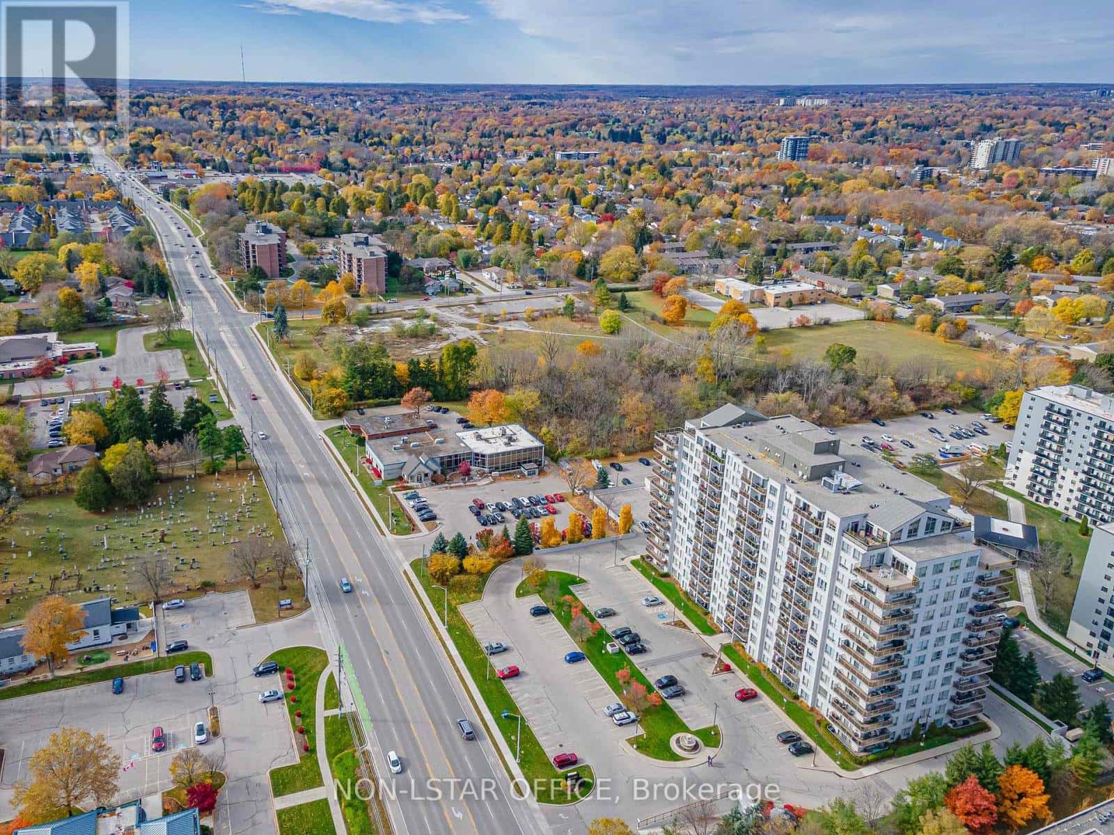 506 - 353 COMMISSIONERS ROAD W — London South (South D), Ontario - Photo 2 of 39