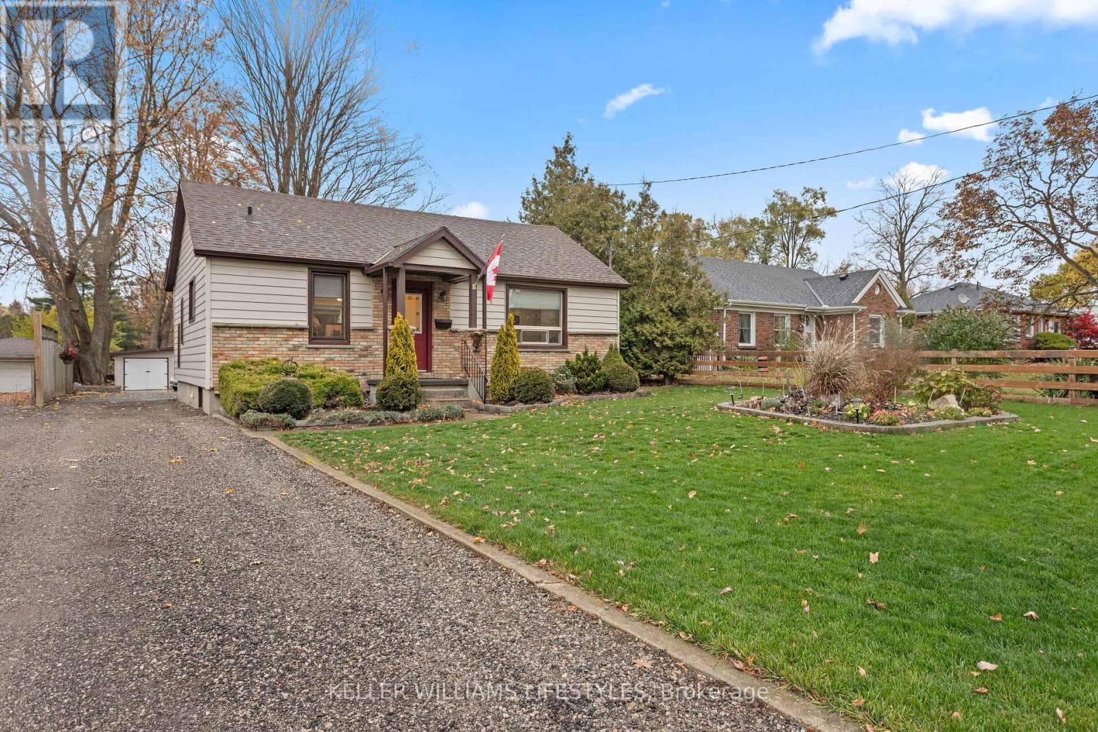 2628 DUNDAS STREET — London East (East J), Ontario - Main photo