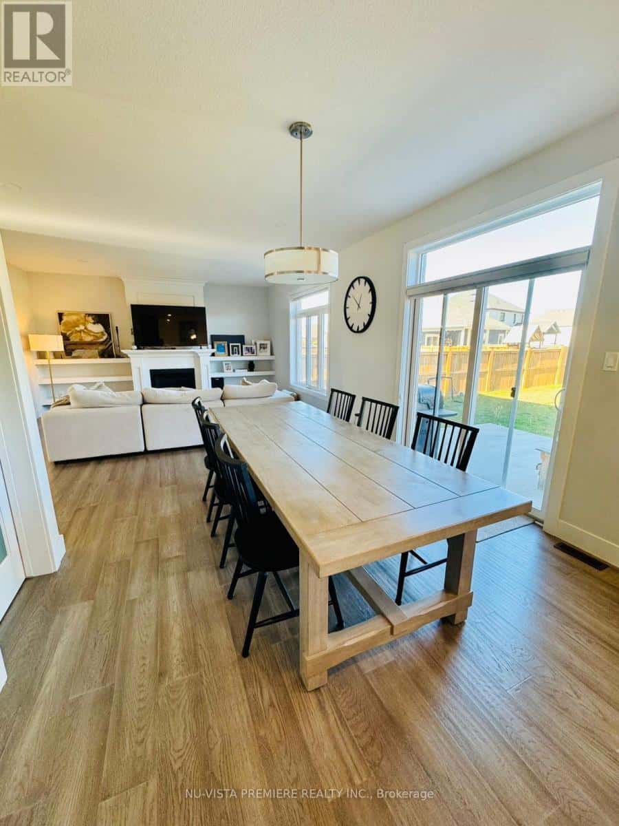 226 BOARDWALK WAY — Thames Centre, Ontario - Photo 5 of 10