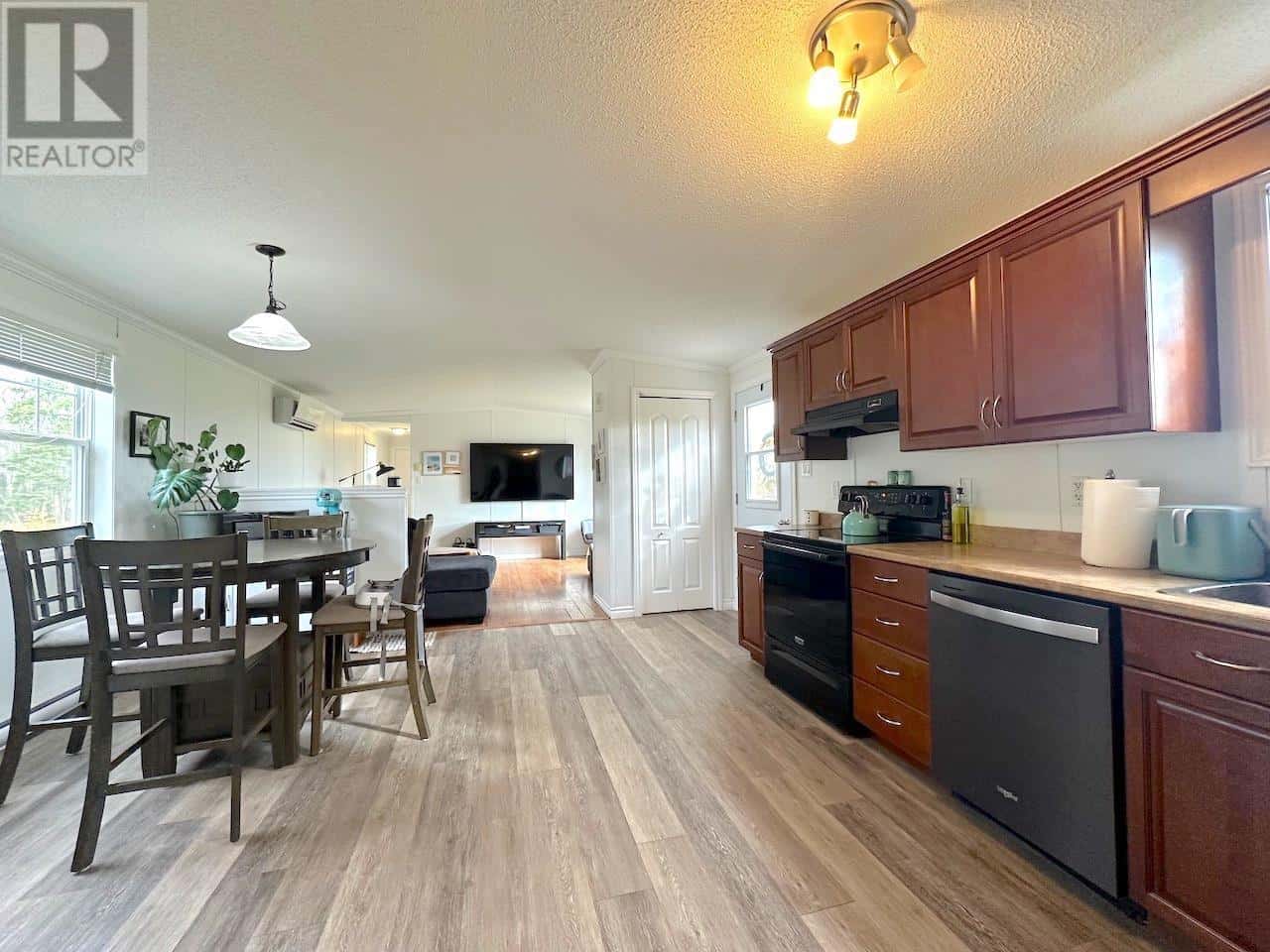 126 ST CATHERINES Road — Chepstow, Prince Edward Island - Photo 4 of 42