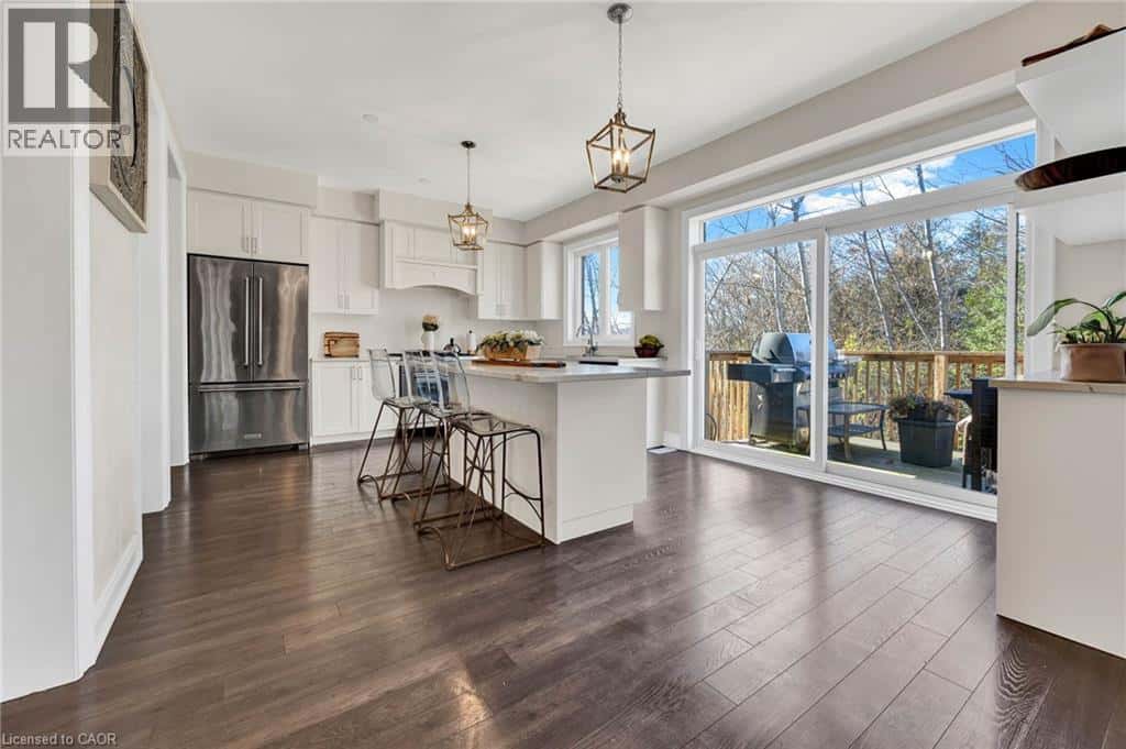 210 DOLMAN Street — Breslau, Ontario - Photo 3 of 35