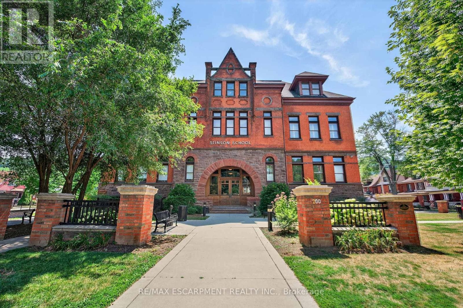 PH8 - 200 STINSON STREET — Hamilton (Stinson), Ontario - Main photo