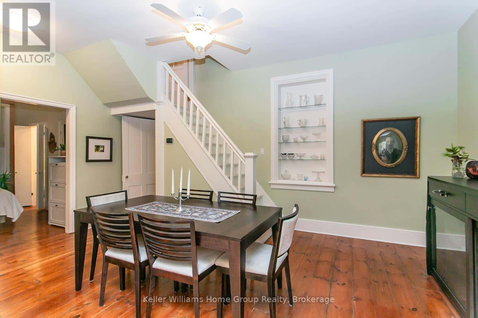 11 NORWICH STREET W — Guelph (Downtown), Ontario - Photo 3 of 30