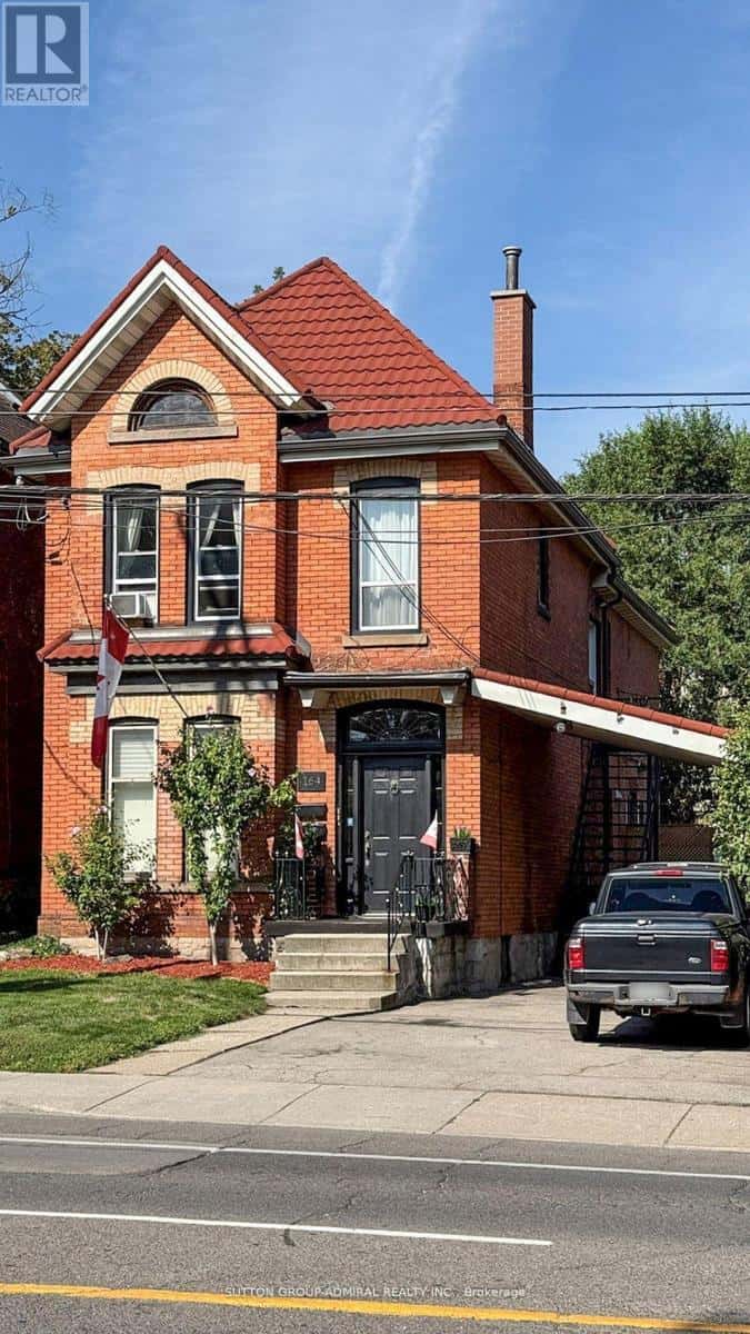 164 WENTWORTH STREET S — Hamilton (Stinson), Ontario - Photo 4 of 50