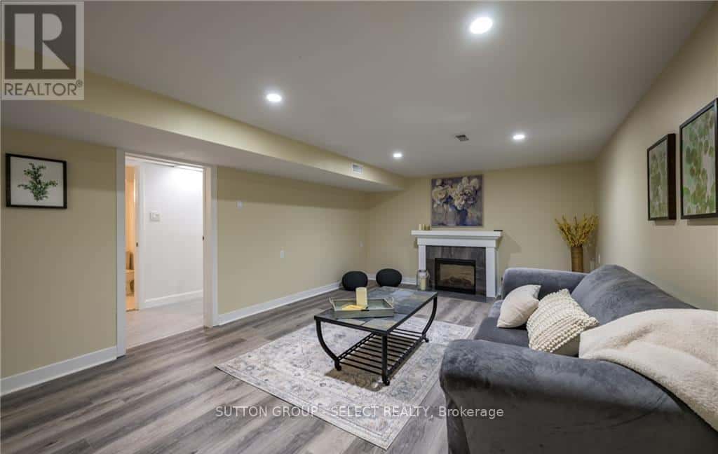 LOWER - 6 KIRKTON COURT — London North (North H), Ontario - Photo 5 of 12