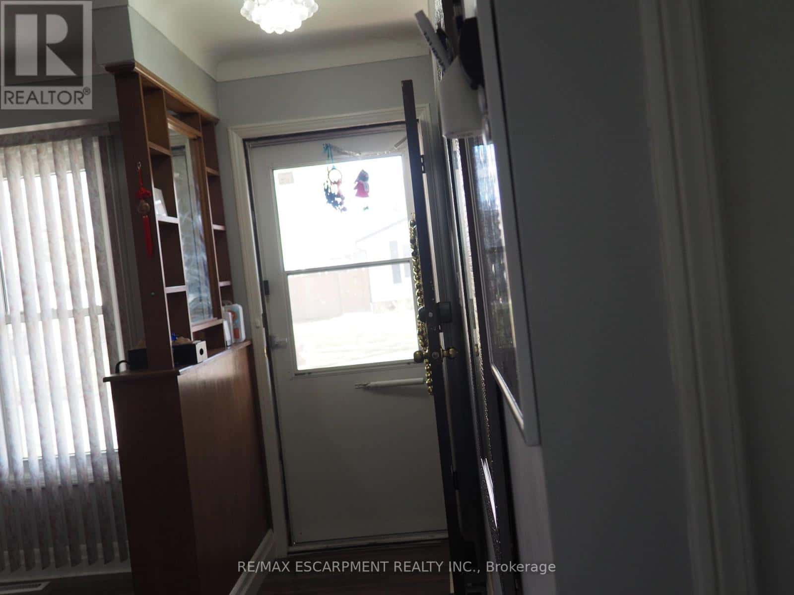 MAIN - 7543 REDHAVEN CRESCENT — Niagara Falls (Marineland), Ontario - Photo 5 of 36