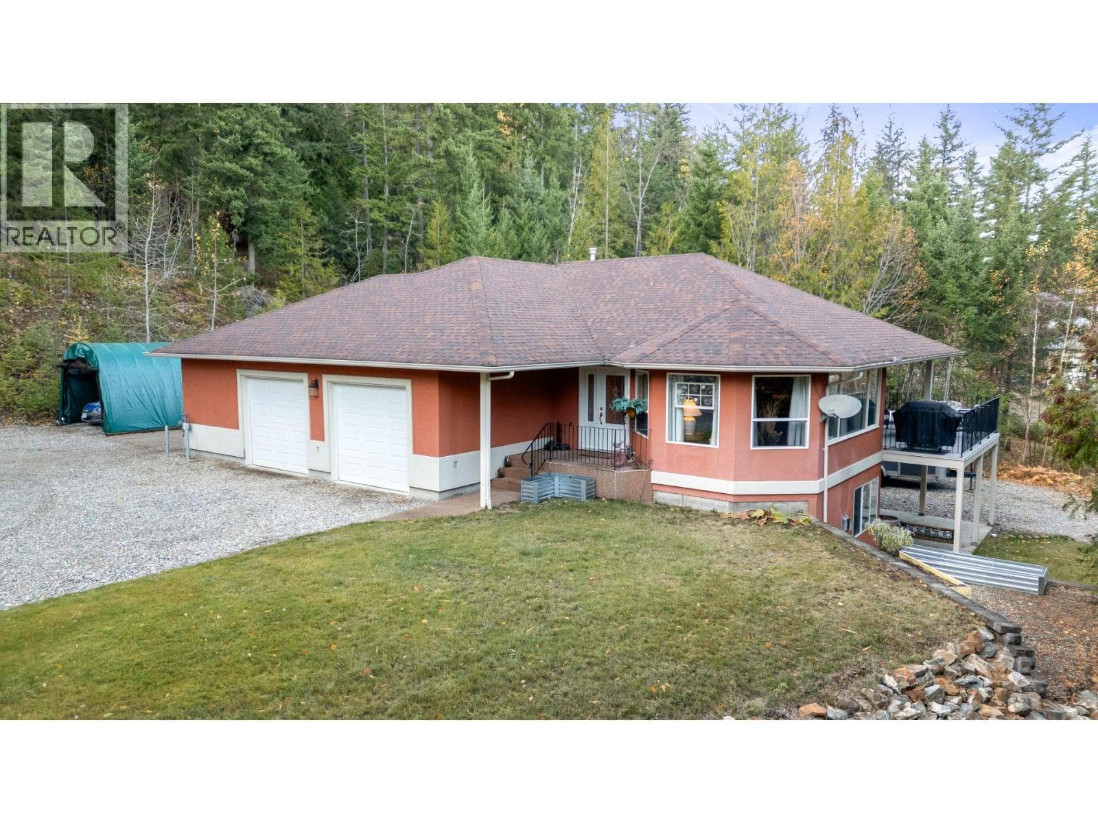 307 Partridge Road — Tappen, British Columbia - Main photo