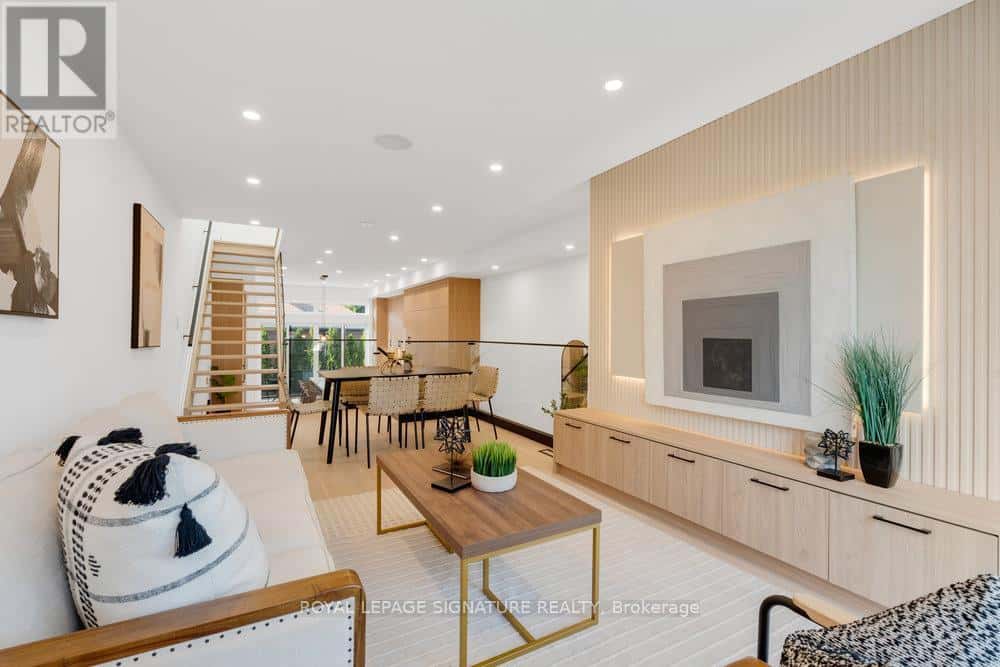 74B FLOYD AVENUE — Toronto (Broadview North), Ontario - Photo 5 of 48