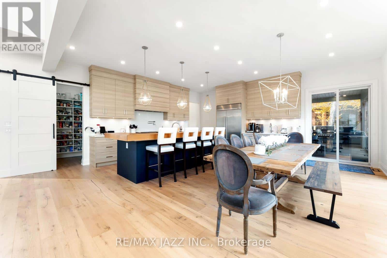 147 ELYSIAN FIELDS ROAD — Kawartha Lakes (Fenelon), Ontario - Photo 5 of 46