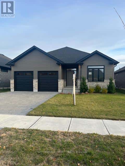 148 FOXBOROUGH Place