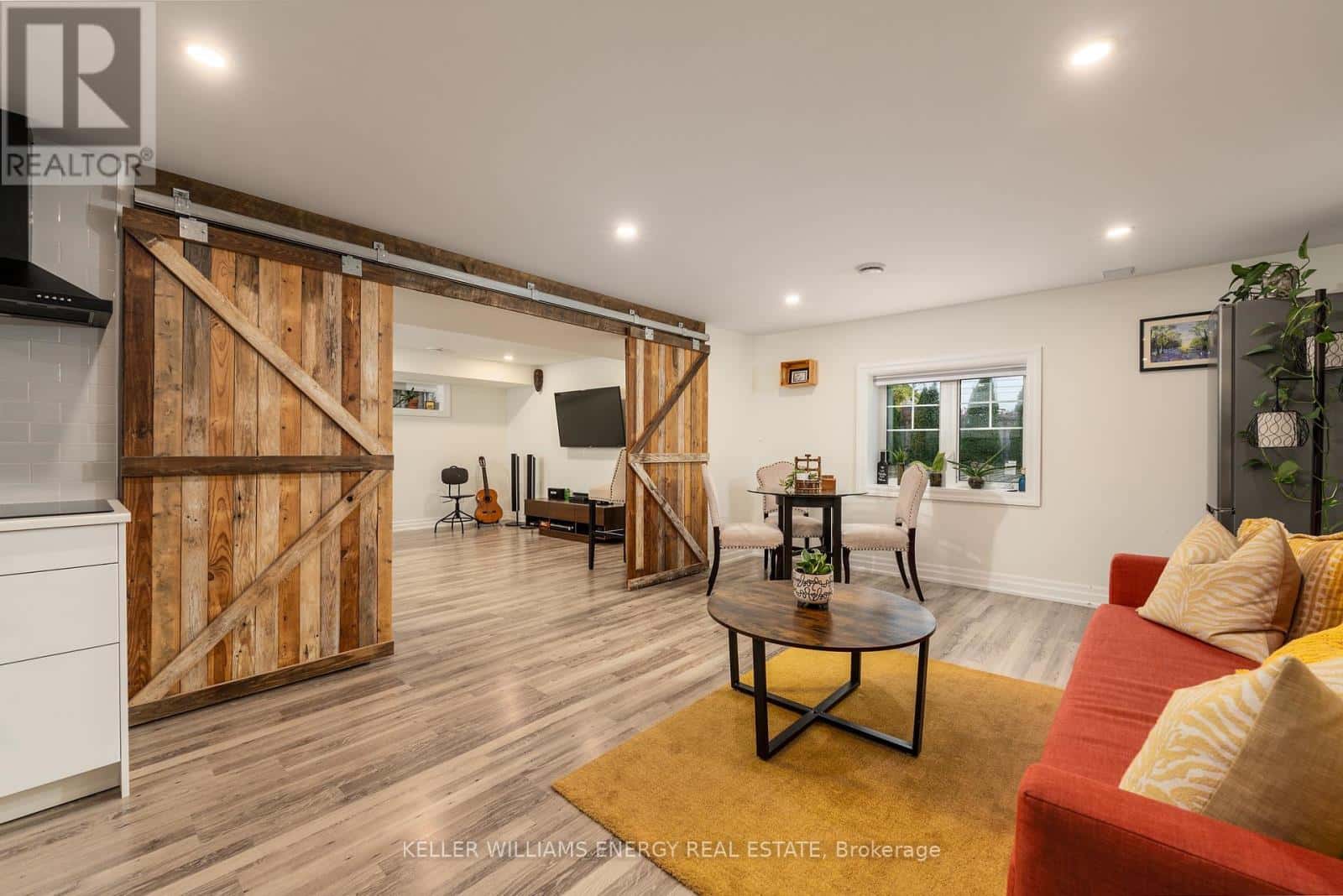 #LOWER - 36 ANGELA CRESCENT — Niagara-on-the-Lake (St. Davids), Ontario - Photo 3 of 12