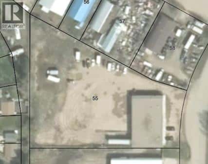 4853 40 Street — Vermilion, Alberta - Photo 4 of 16