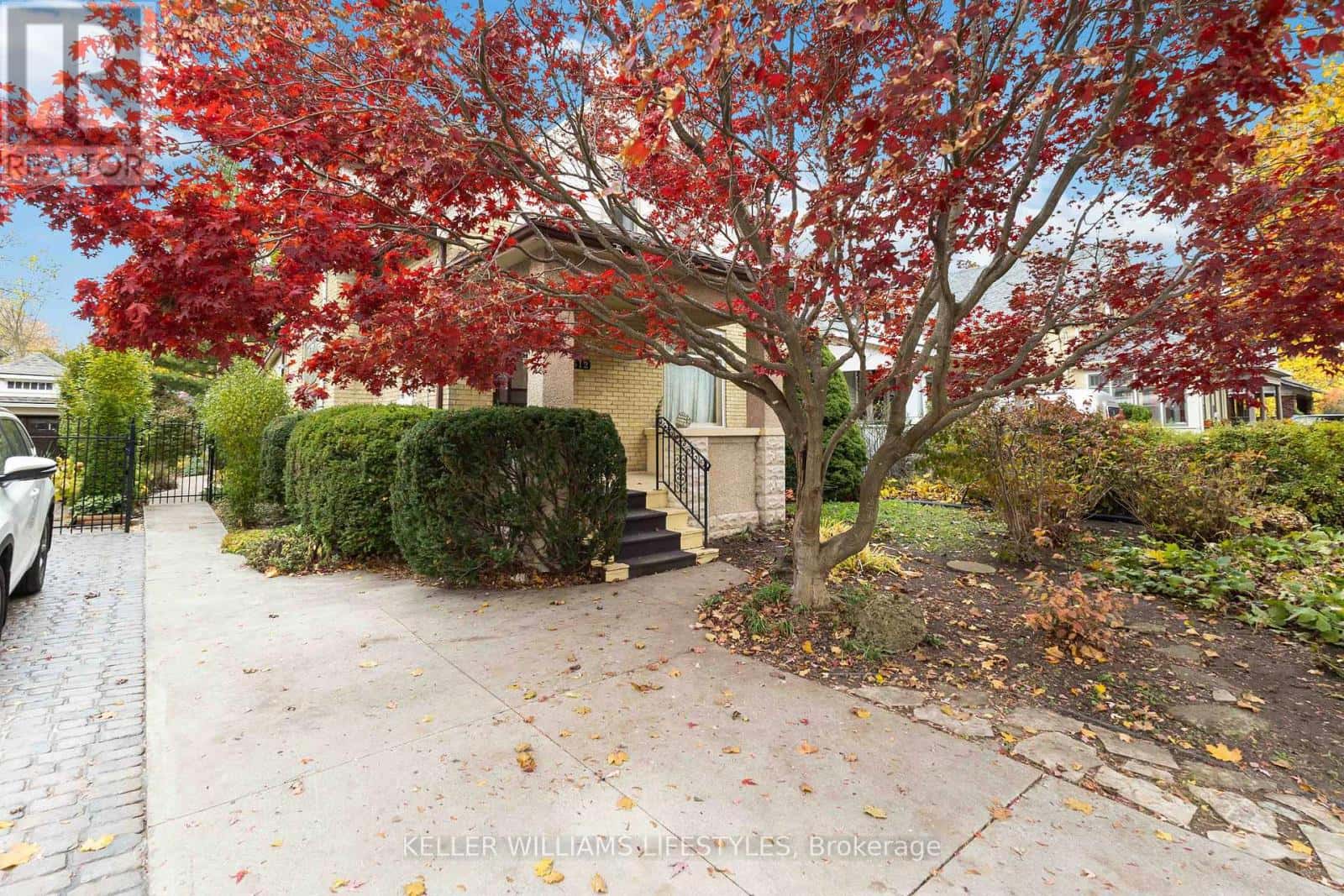 512 ST JAMES STREET — London East (East B), Ontario - Photo 5 of 47