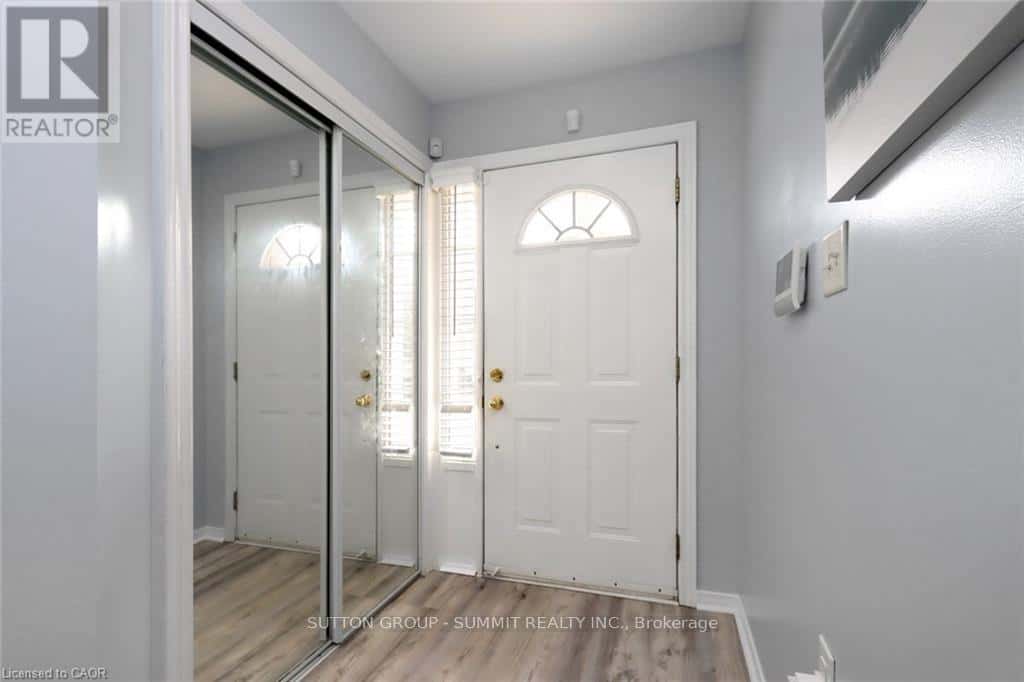 25 - 1771 UPPER WENTWORTH STREET — Hamilton (Allison), Ontario - Photo 3 of 33