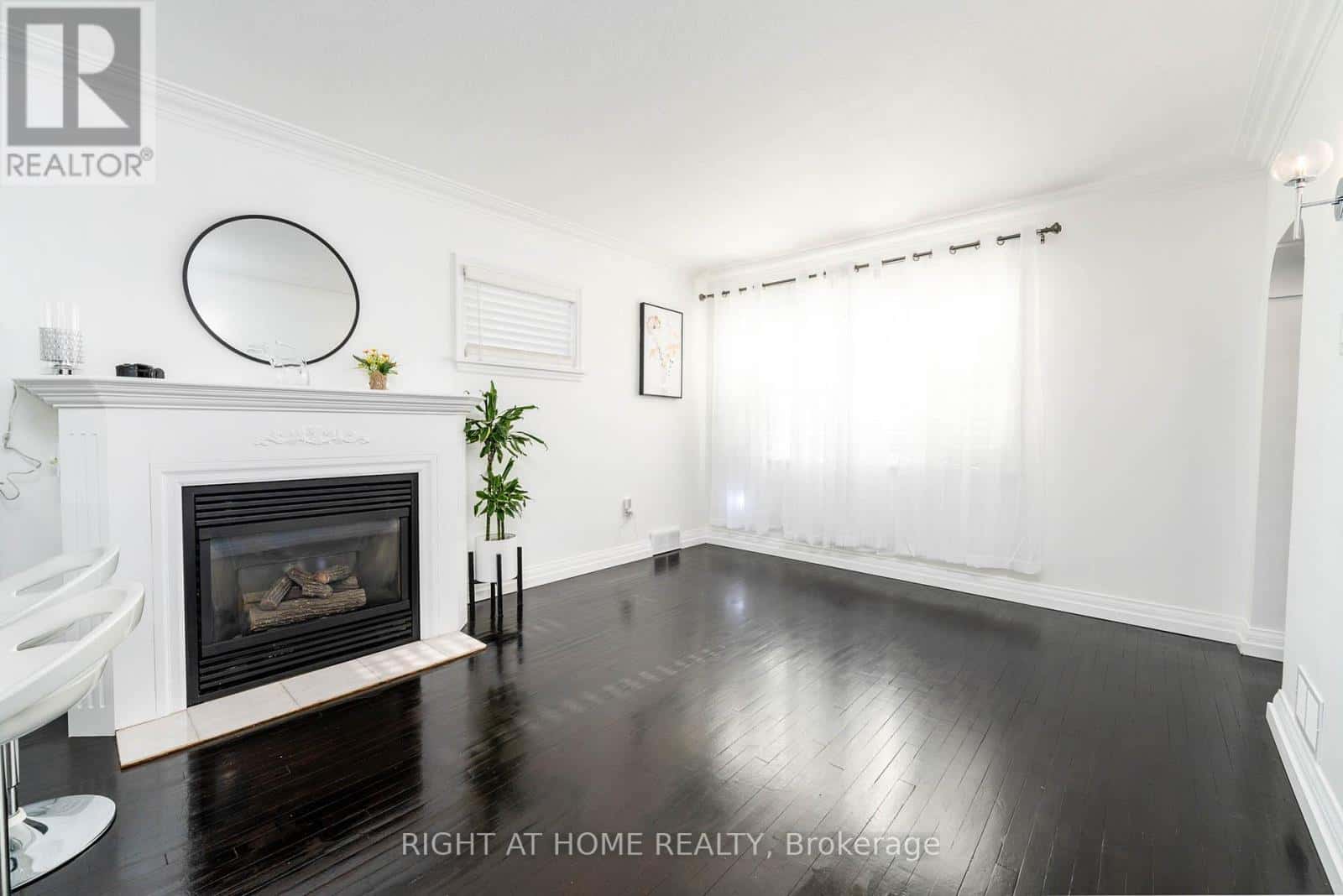 105 GLENRIDGE AVENUE — St. Catharines (Old Glenridge), Ontario - Photo 2 of 50