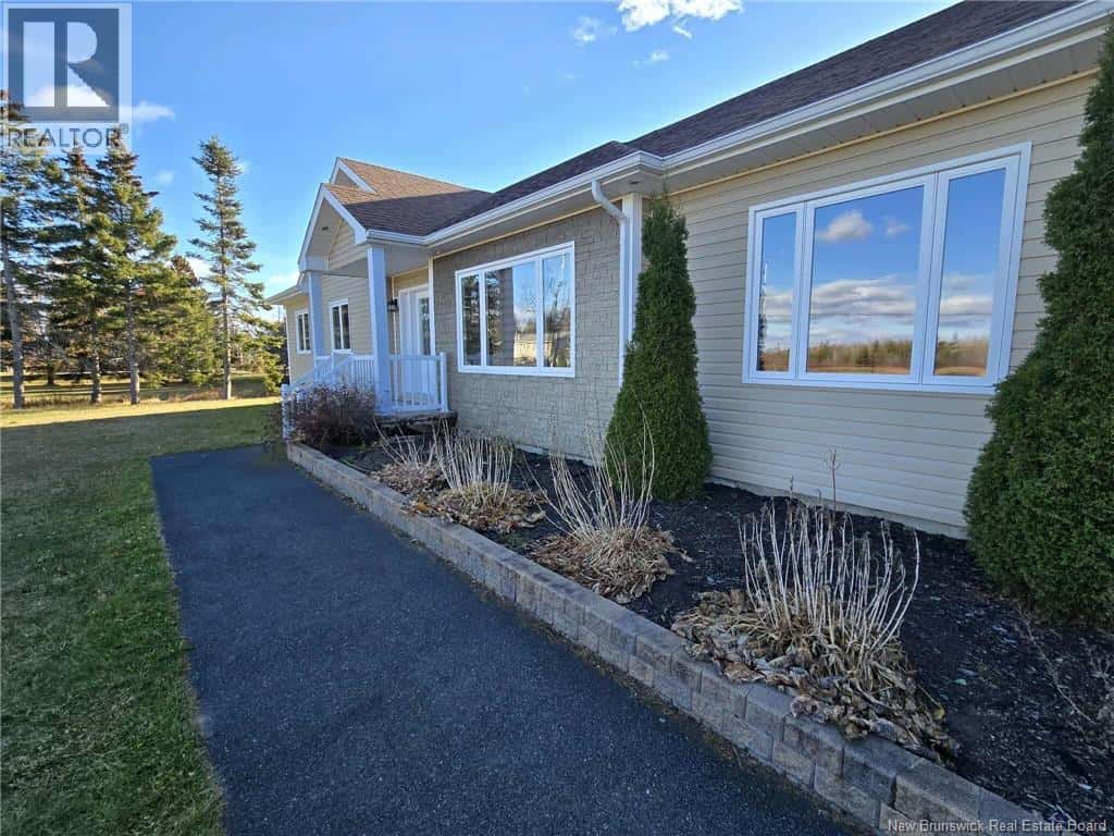 24 Frederic Street — Petit-Rocher, New Brunswick - Photo 5 of 6