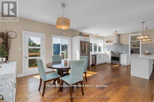 153 RUE ERIC — Tiny (Lafontaine), Ontario - Photo 2 of 28