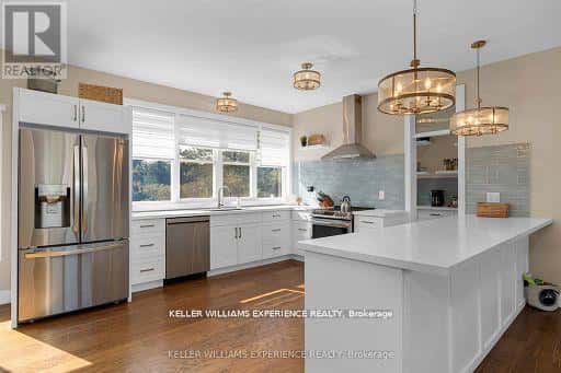 153 RUE ERIC — Tiny (Lafontaine), Ontario - Photo 3 of 28