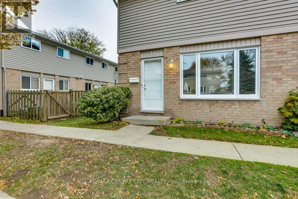 54 - 320 WESTMINSTER AVENUE — London South (South H), Ontario - Photo 4 of 44