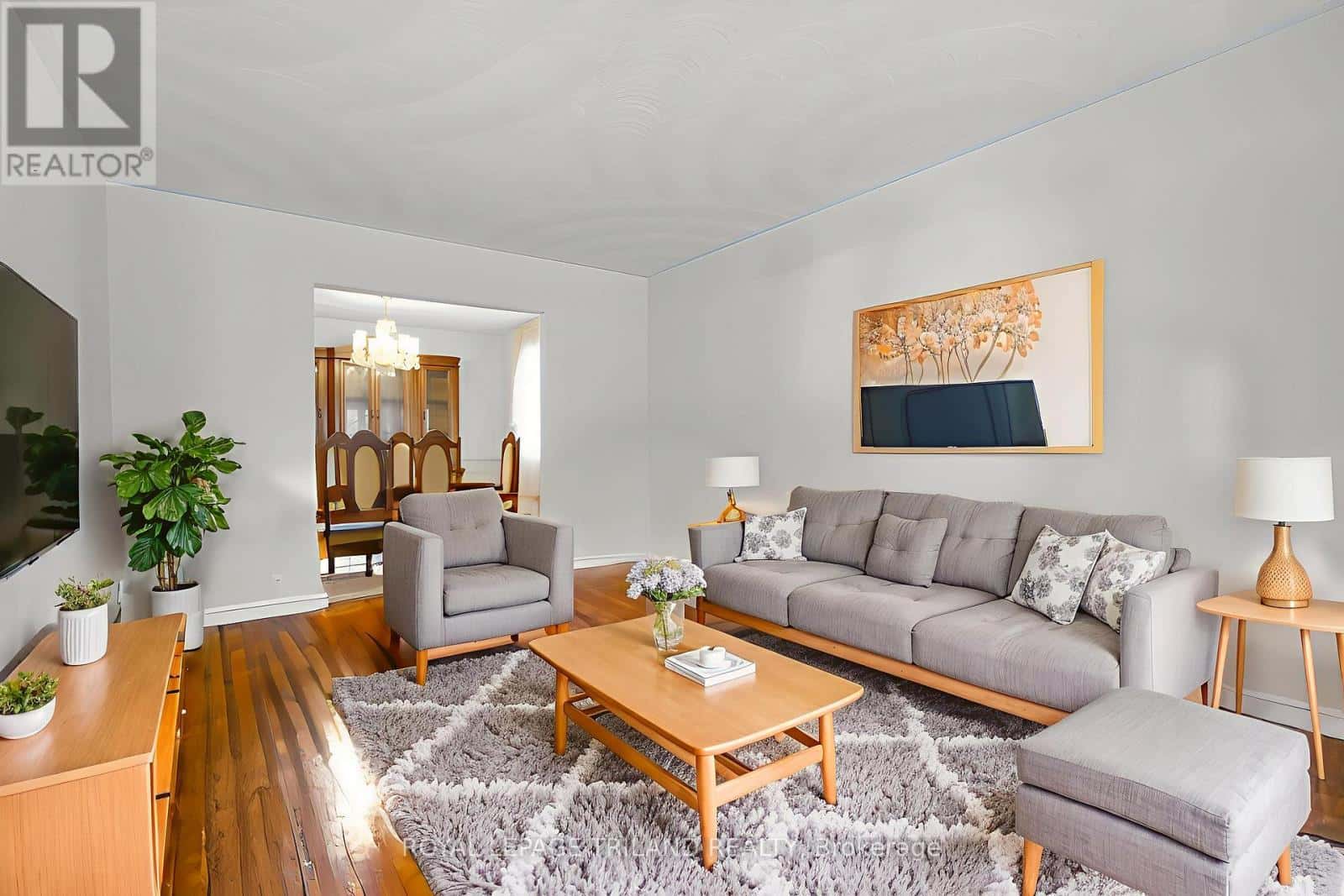 42 APPLEGREEN GROVE — London South (South N), Ontario - Photo 4 of 36