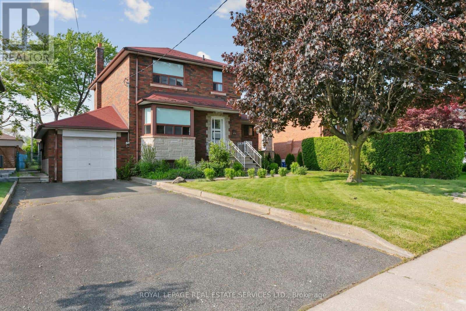 28 Cornelius Parkway