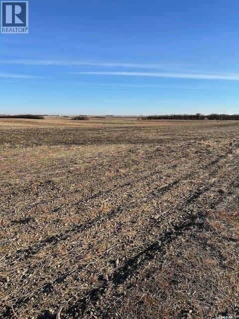 R & L Knibbs Farm — Tecumseh Rm No. 65, Saskatchewan - Photo 2 of 4