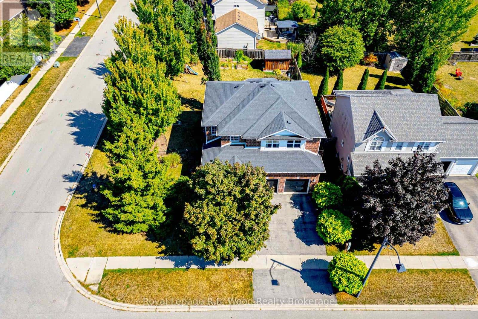 6 OWEN STREET — Ingersoll (Ingersoll - South), Ontario - Photo 2 of 28