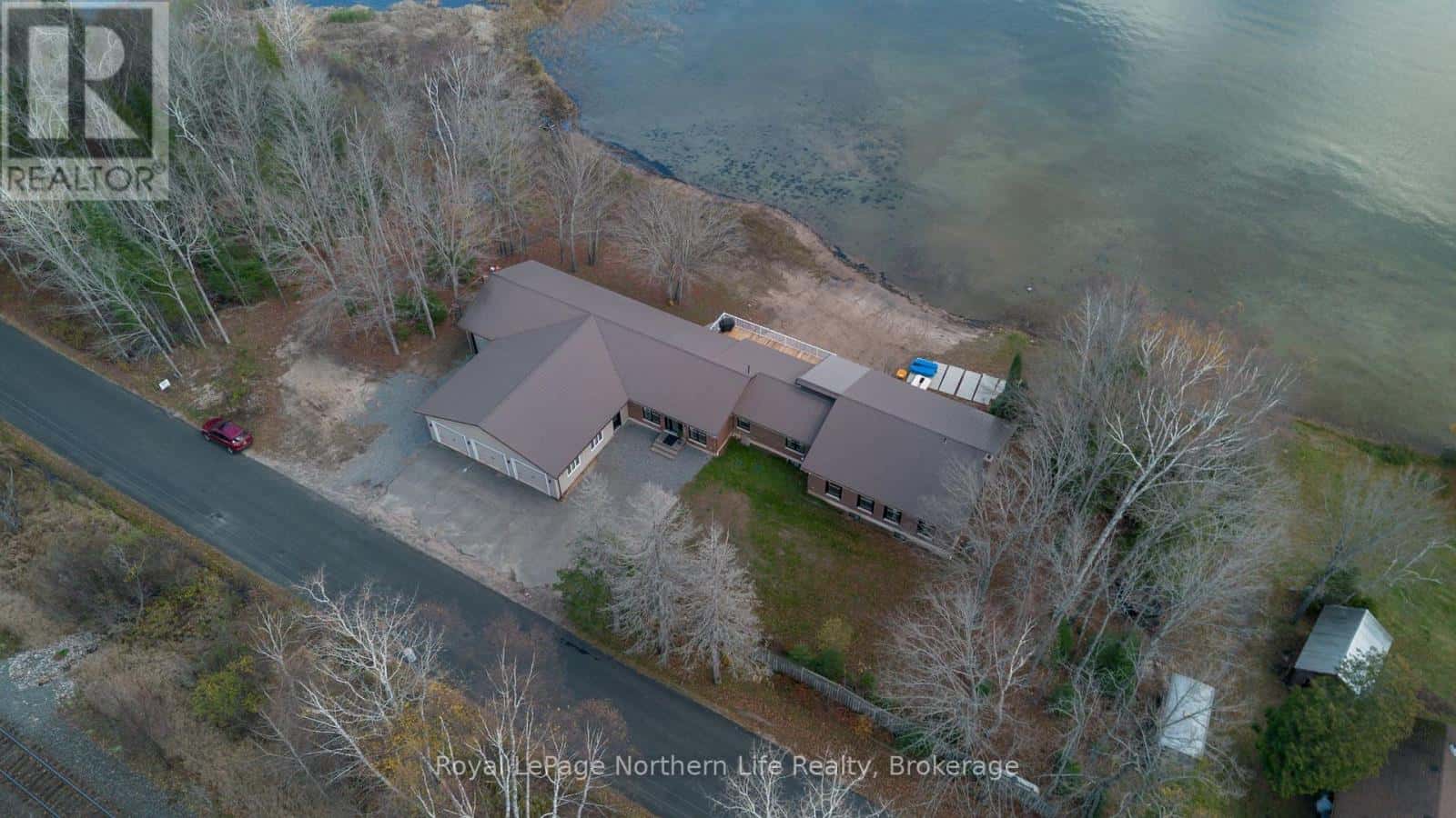 257 HIGH ROCK ROAD — Strong, Ontario - Photo 5 of 48