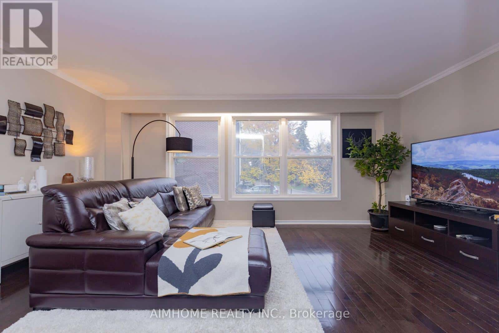 362 SIMONSTON BOULEVARD — Markham (German Mills), Ontario - Photo 5 of 49