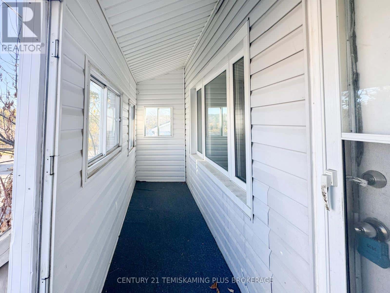 8 COBALT STREET — Cobalt, Ontario - Photo 3 of 14