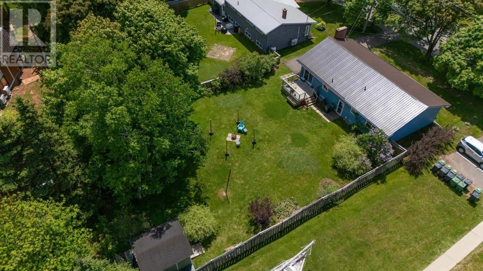 474 Queen Street — Charlottetown, Prince Edward Island - Photo 3 of 48