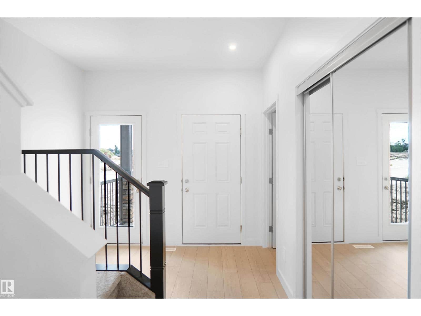 22932 82 AV NW - Photo 4 of 31, Edmonton, Alberta