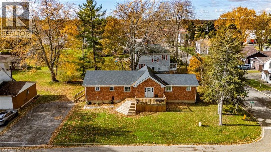 16 CHESTNUT Street — Port Rowan, Ontario - Main photo