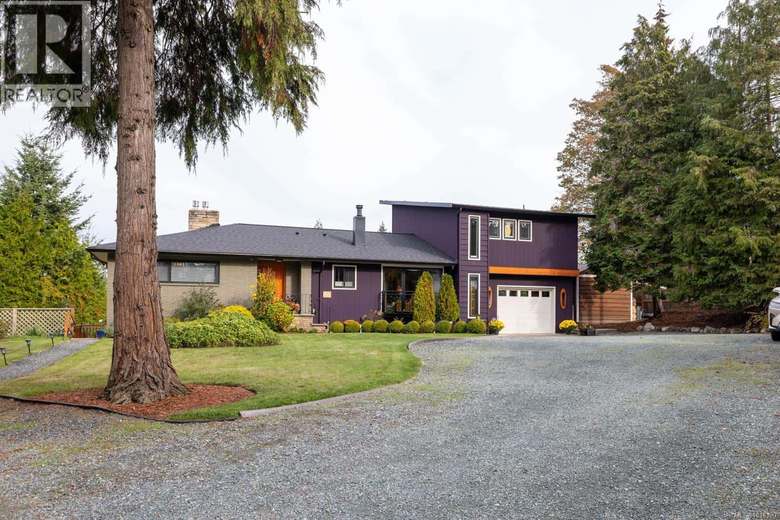 1770 Wilmot Rd — Cowichan Bay, British Columbia - Photo 2 of 65