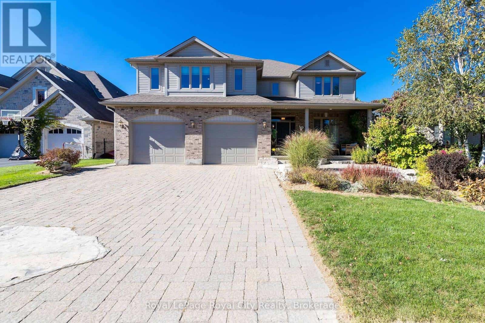 8 ZADUK PLACE — Guelph (Kortright East), Ontario - Photo 2 of 50