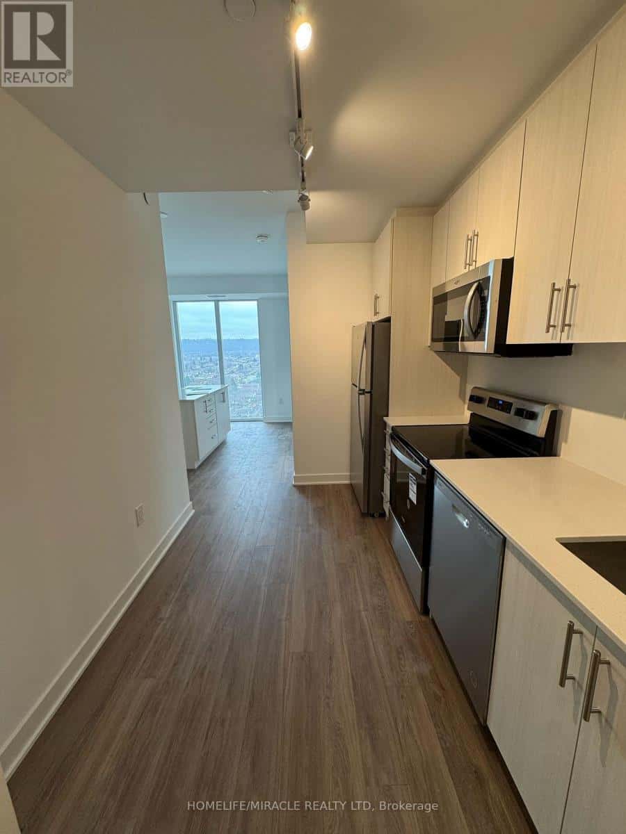 1219 - 2782 BARTON STREET E — Hamilton (Riverdale), Ontario - Photo 2 of 10