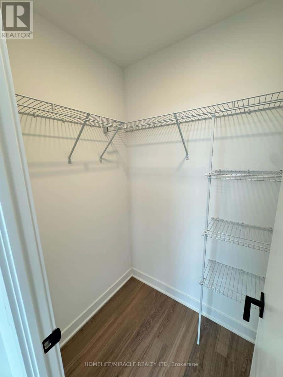 1219 - 2782 BARTON STREET E — Hamilton (Riverdale), Ontario - Photo 5 of 10