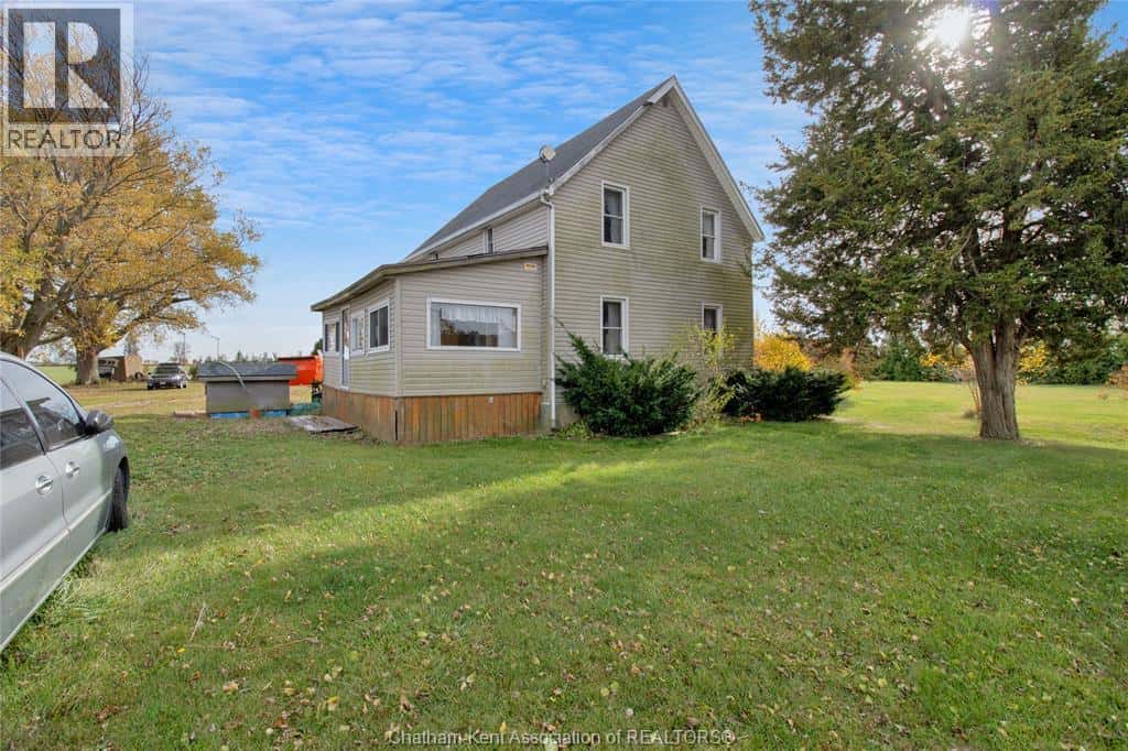 4604 Badder LINE — Merlin, Ontario - Photo 2 of 40