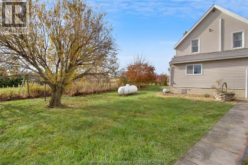 4604 Badder LINE — Merlin, Ontario - Photo 4 of 40