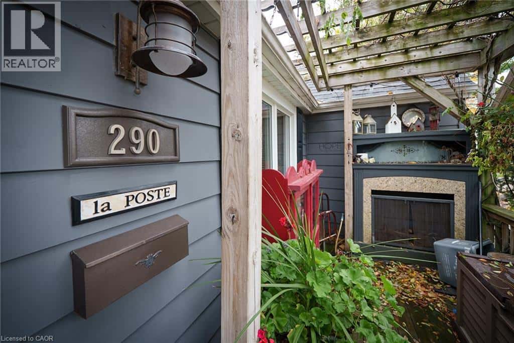 290 HILL Street E — Fergus, Ontario - Photo 2 of 32