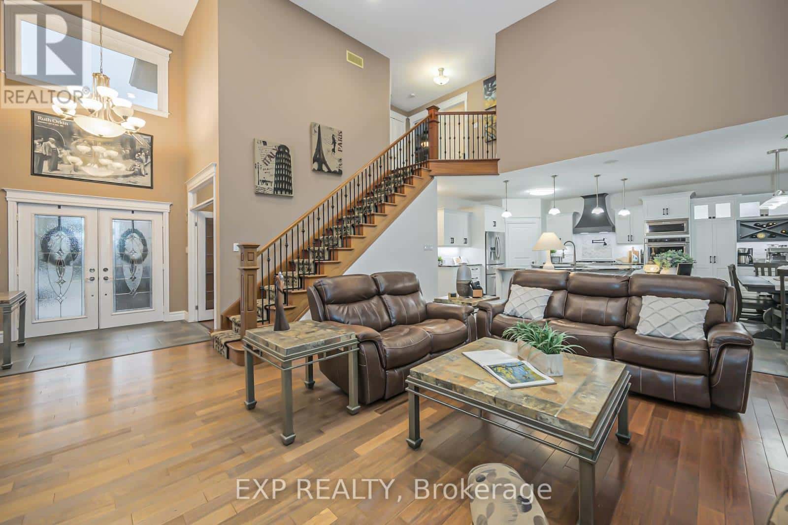 22 FARMHOUSE ROAD — London East (East A), Ontario - Photo 4 of 47