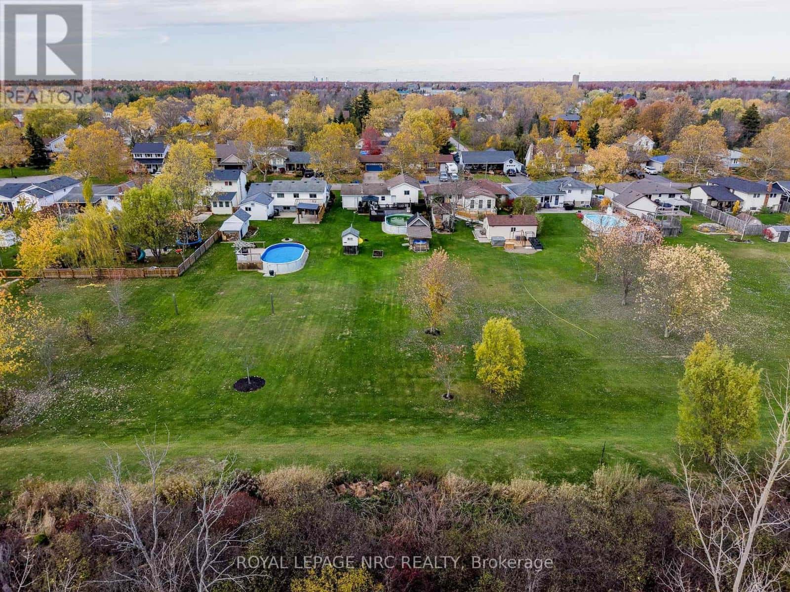 2455 CORAL AVENUE — Fort Erie (Stevensville), Ontario - Photo 3 of 50