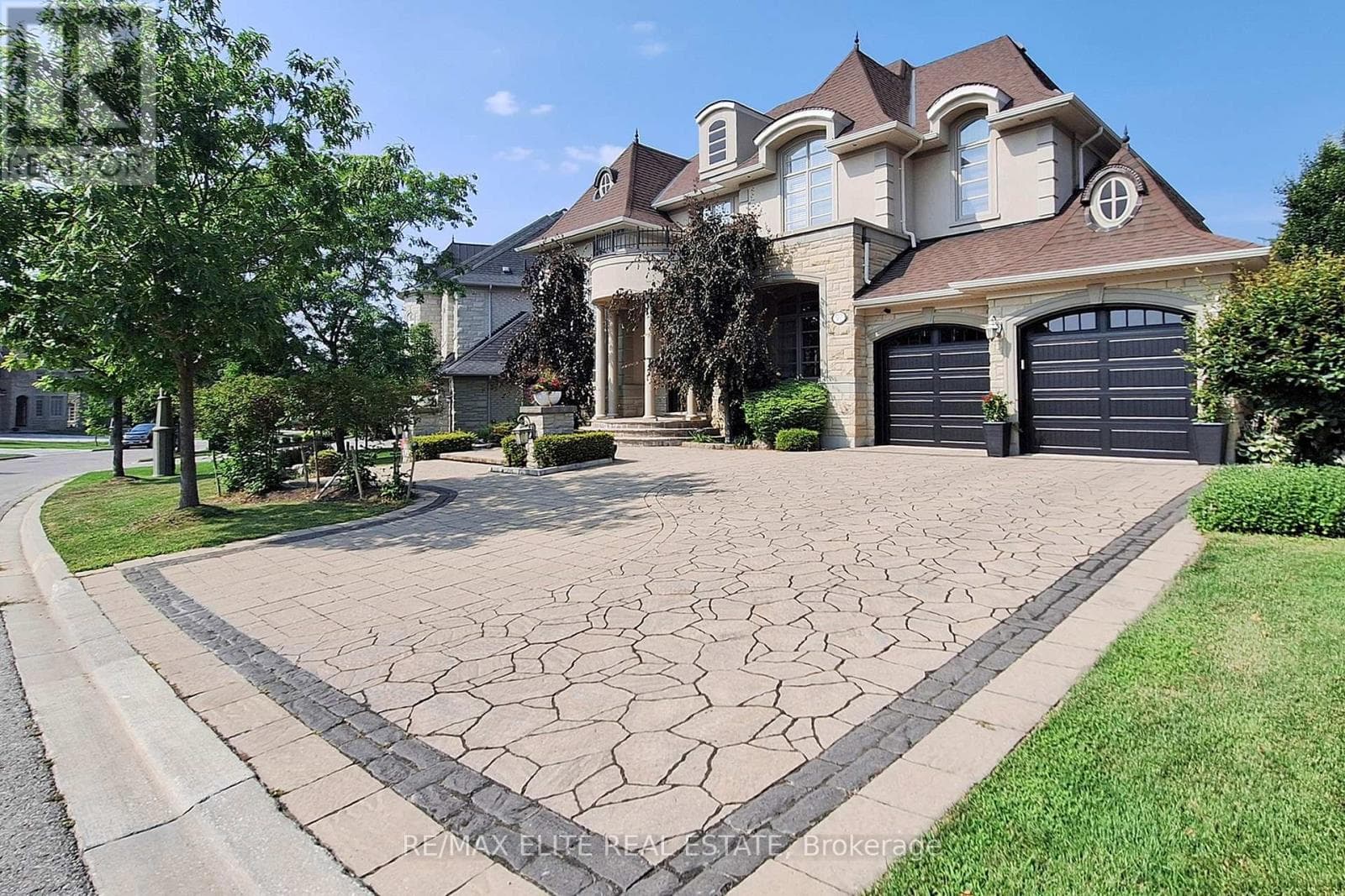 59 CARISBROOKE CIRCLE — Aurora (Bayview Southeast), Ontario - Main photo