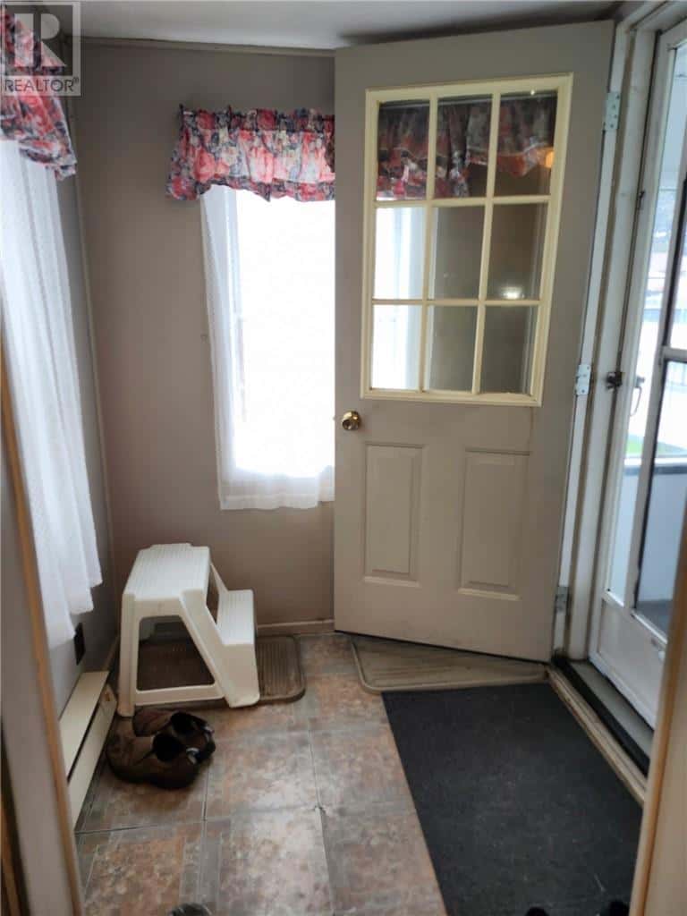 378 Gravel Drive — Hanmer, Ontario - Photo 3 of 34