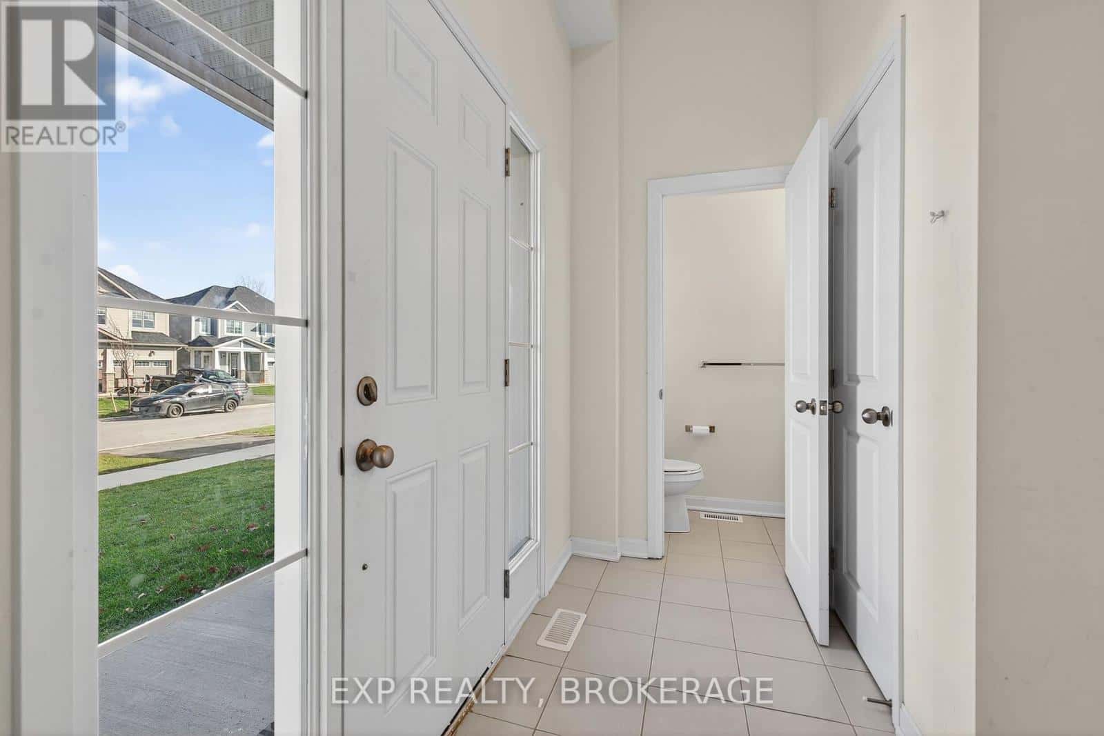 73 OAKMONT DRIVE — Loyalist (Bath), Ontario - Photo 5 of 40