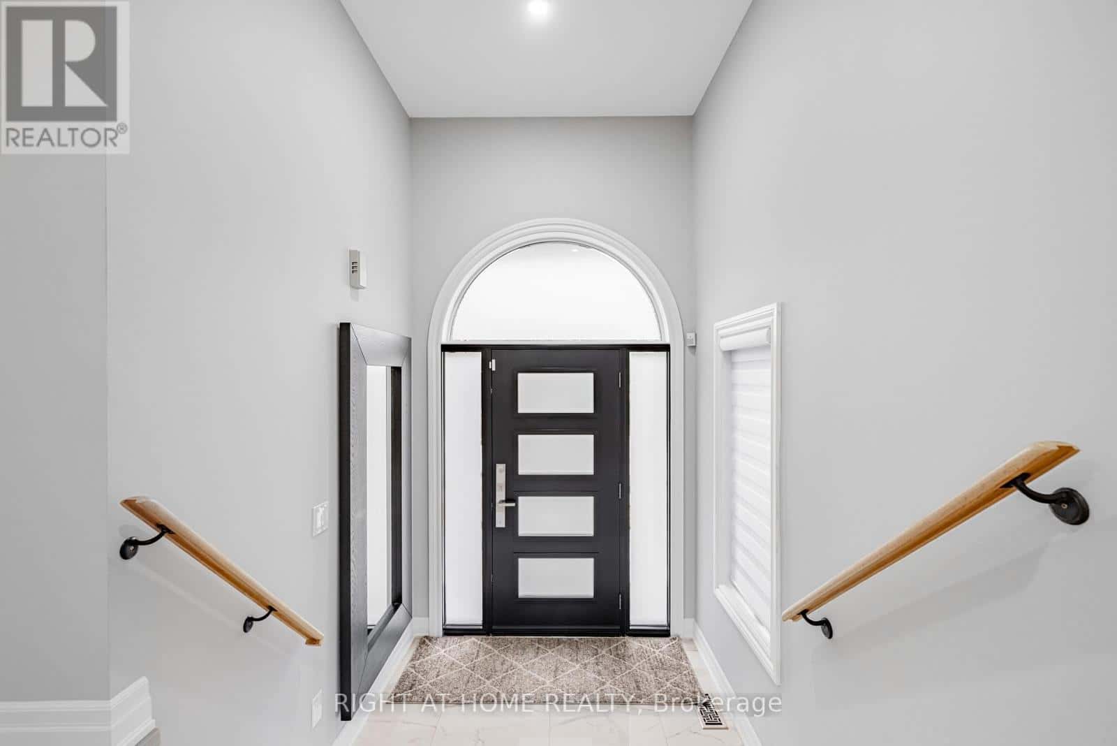 488 ROYALPARK WAY — Vaughan (Elder Mills), Ontario - Photo 3 of 41